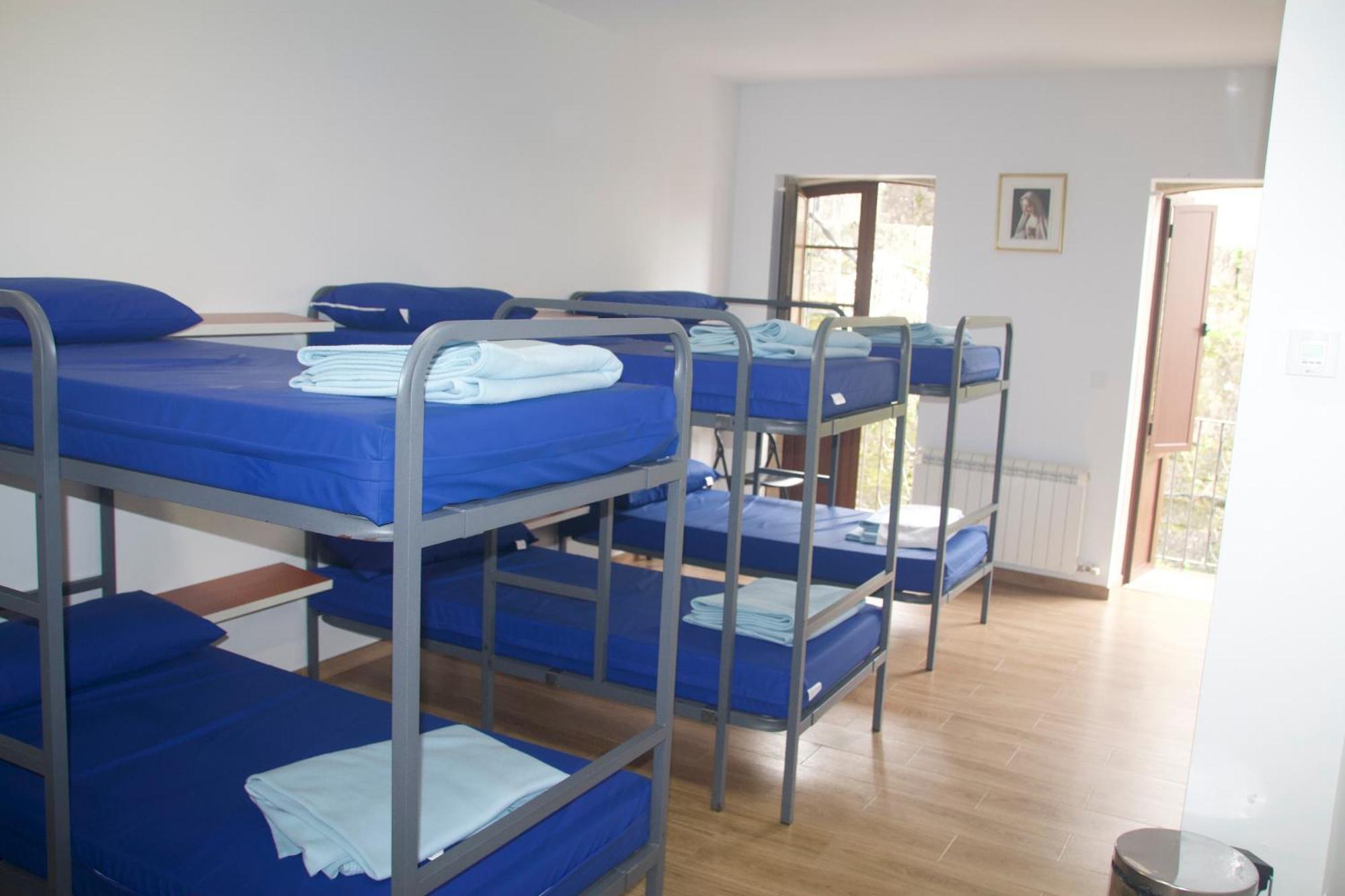Albergue Parroquial Santiago Apostol De ريدونديلا المظهر الخارجي الصورة