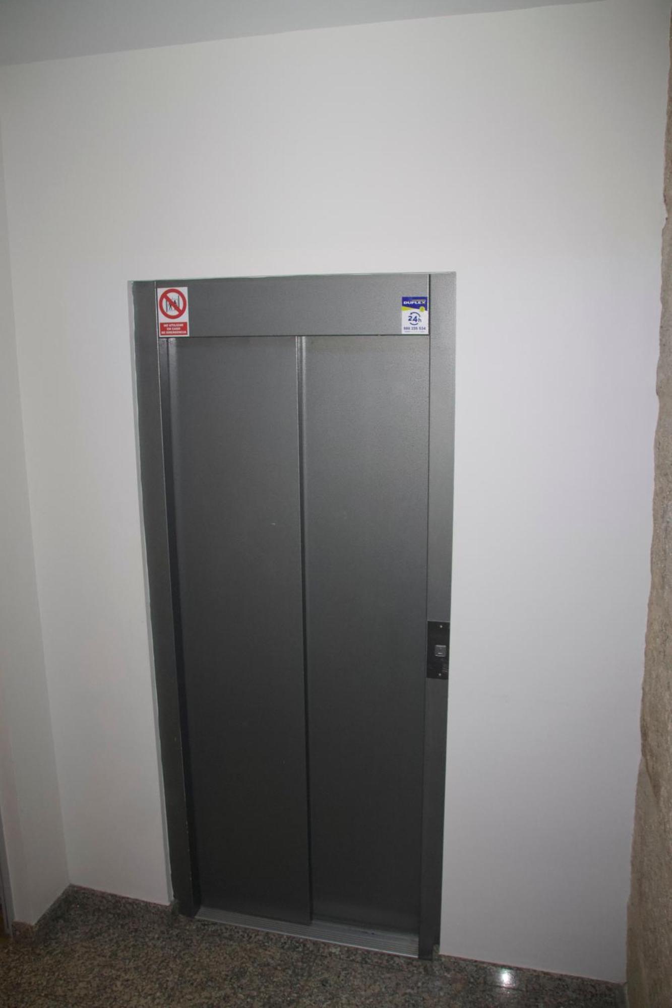 Albergue Parroquial Santiago Apostol De ريدونديلا المظهر الخارجي الصورة